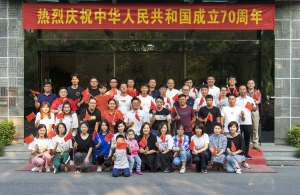 半岛（中国）集团举行新入职大中专生金秋座谈会